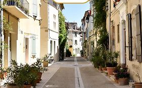 L'Oustau - Ruelle Bucolique